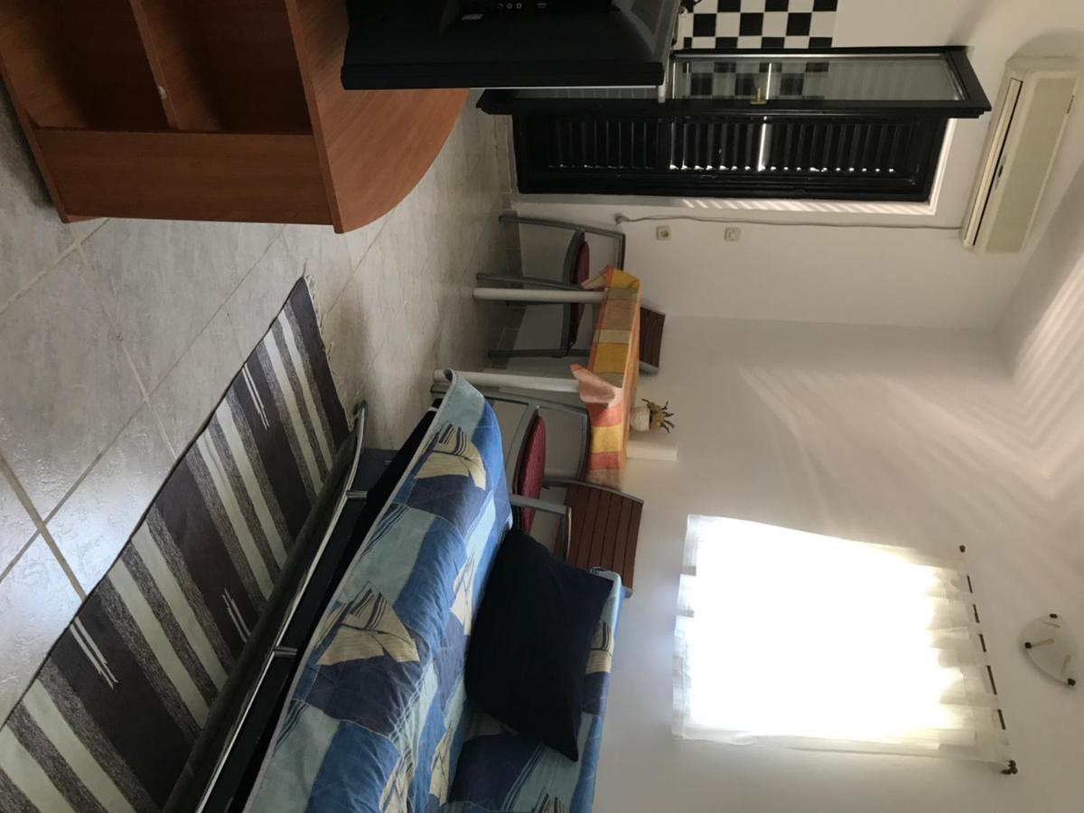 Apartman Branko Паг Екстериор снимка